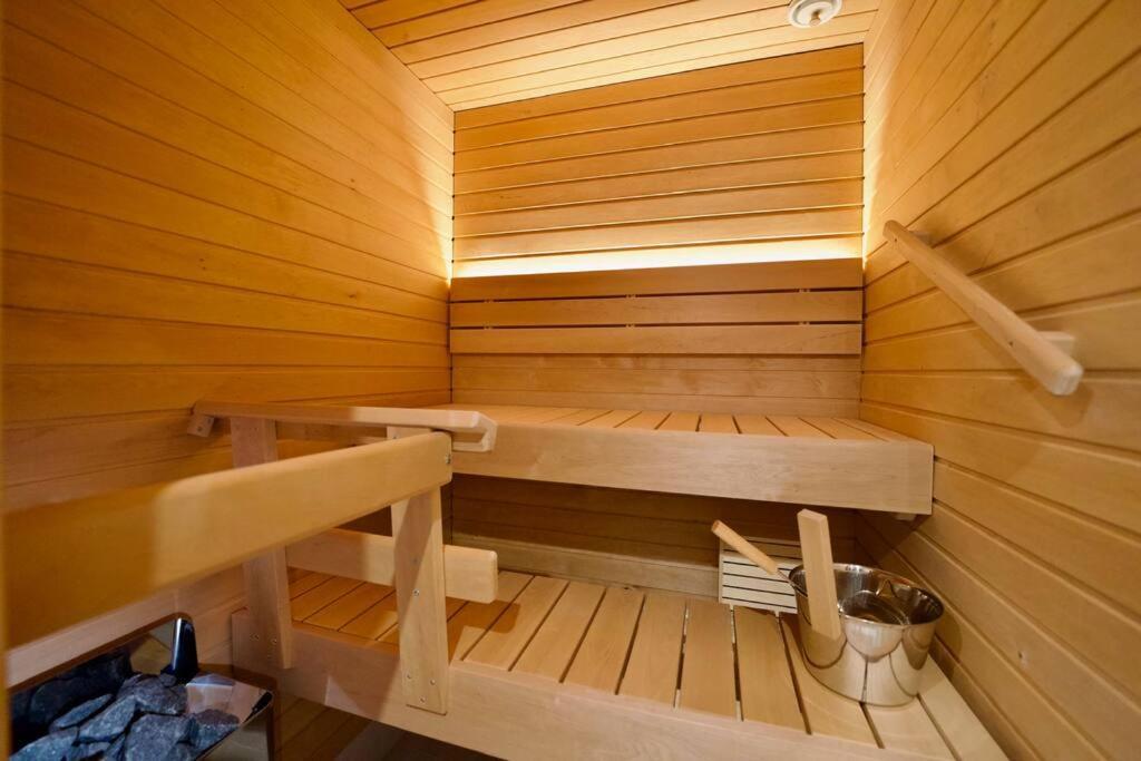 Apartment 1 Bedroom Master W Sauna - Downtown